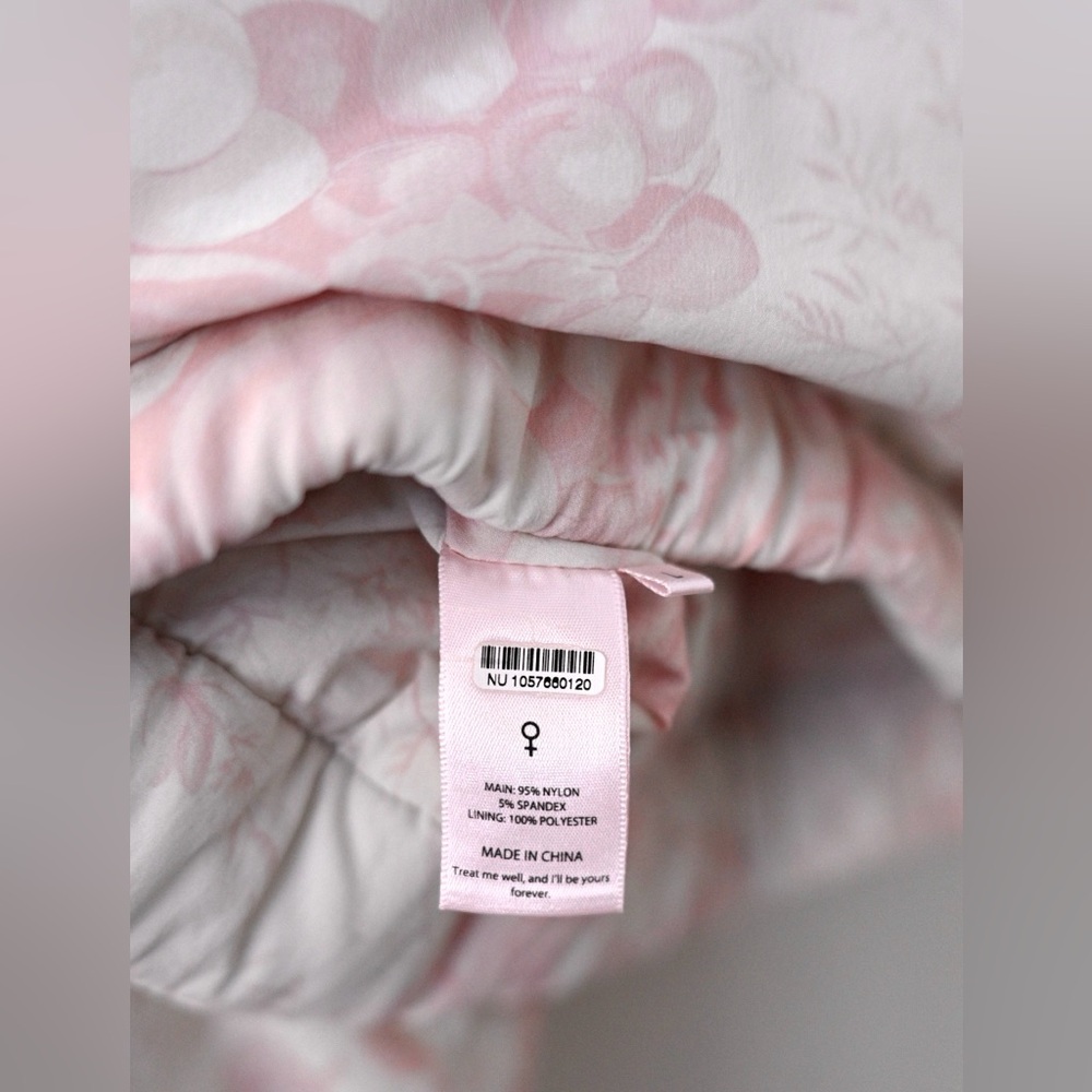 Selkie The Castle Pink Floral Marshmallow Puffer Womens Large Jacket- coquette - Picture 15 of 16